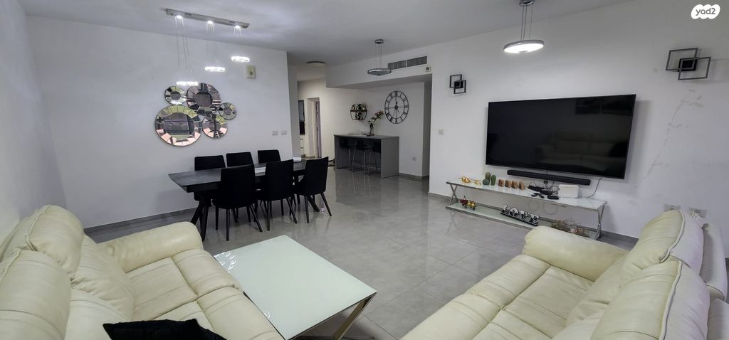 דירת גן, סנסן, צור הדסה