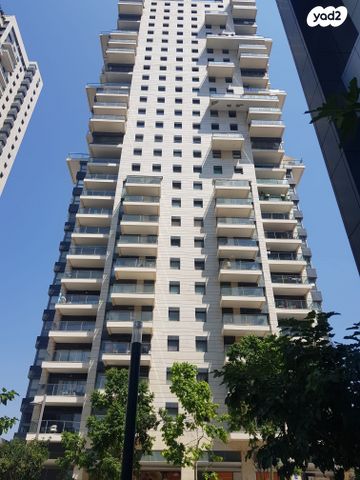 דירה, שדרות ההשכלה 17, ביצרון ורמת ישראל, תל אביב יפו