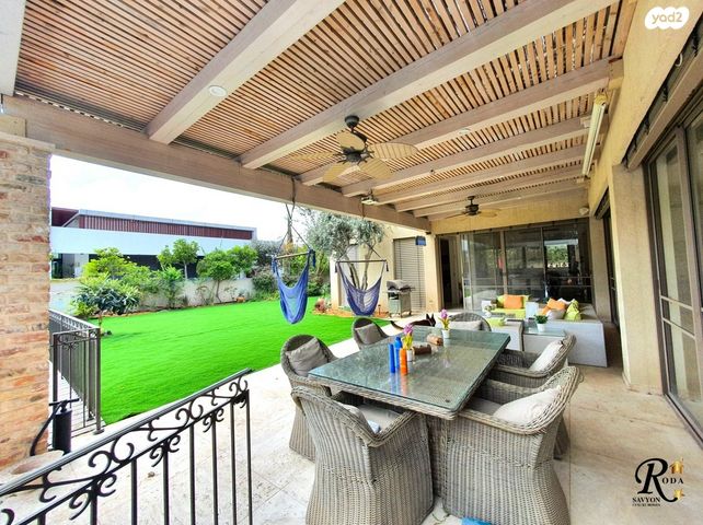 בית פרטי/ קוטג', סביון