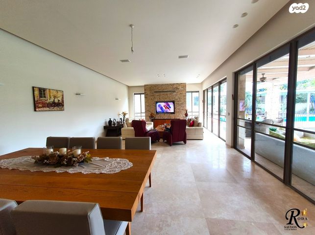 בית פרטי/ קוטג', סביון