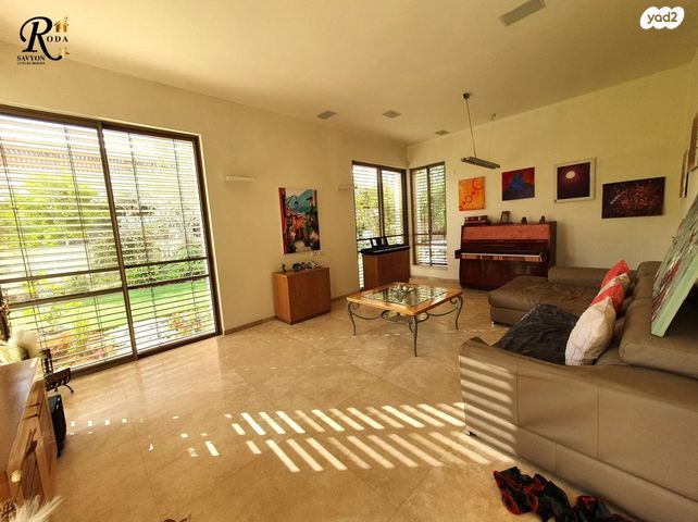 בית פרטי/ קוטג', סביון