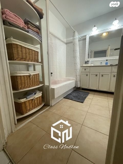 גג/ פנטהאוז, רמת חן, רמת גן