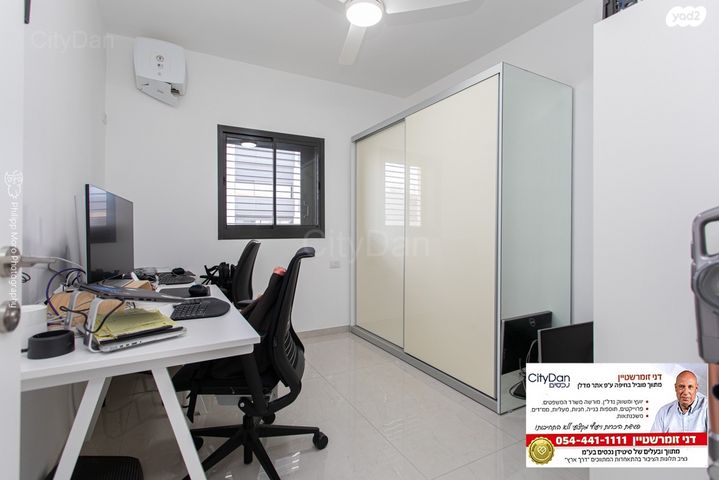 דופלקס, יהורם גאון, גבעת זמר, חיפה