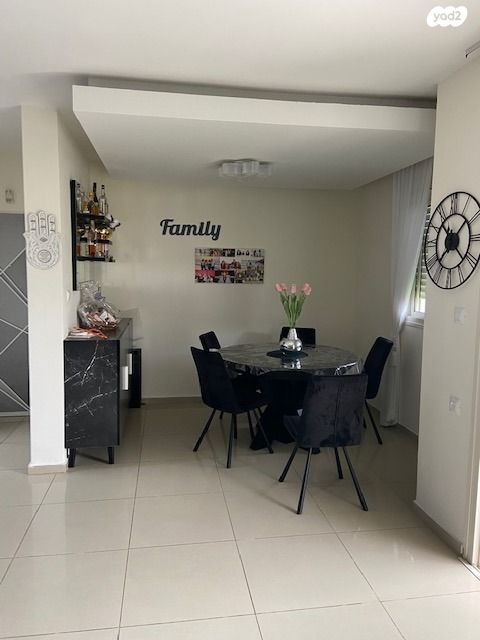 בית פרטי/ קוטג', גבעת שמשון, גן יבנה