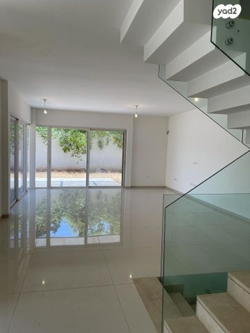 בית פרטי/ קוטג', אשר, שיכון אשר, רעננה