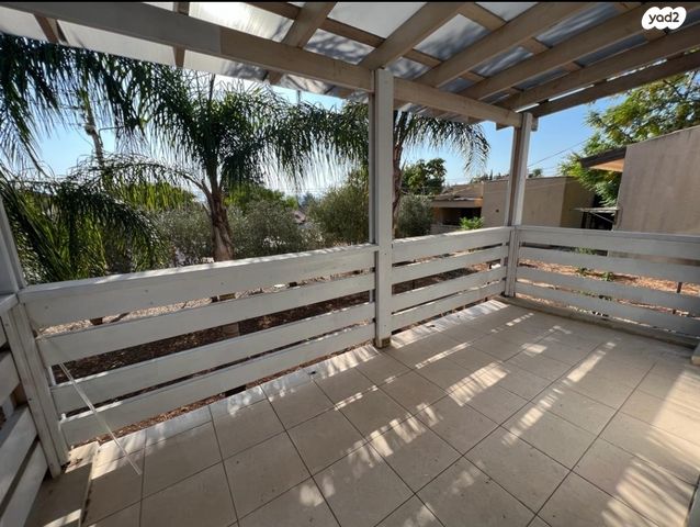 דו משפחתי, הרי נפתלי 28, שיכון ד', קרית שמונה