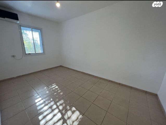 דו משפחתי, הרי נפתלי 28, שיכון ד', קרית שמונה