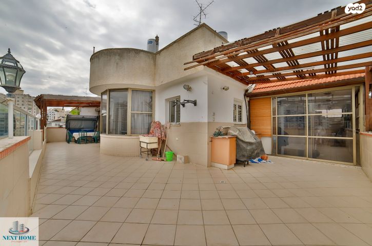 גג/ פנטהאוז