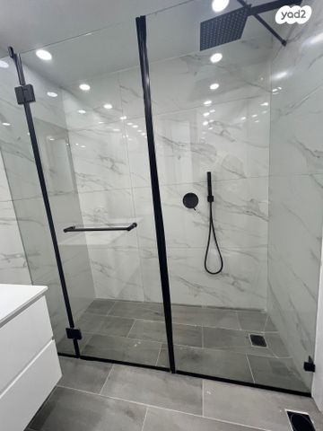 סאבלט, העוגן 4, מרינה, הרצליה