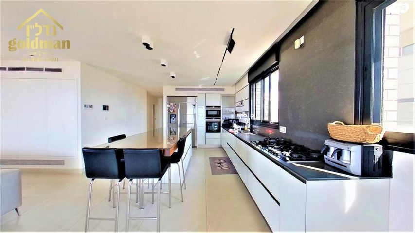 גג/ פנטהאוז, אייזק שטרן, תכנית ל', למד, תל אביב יפו