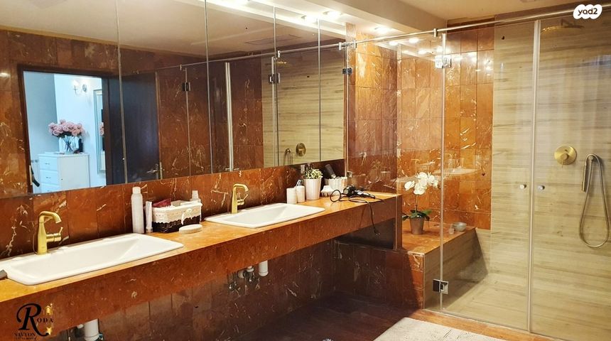 בית פרטי/ קוטג', סביון