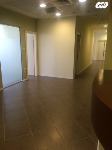 משרדים, דרך בן גוריון, נחלת גנים, רמת גן