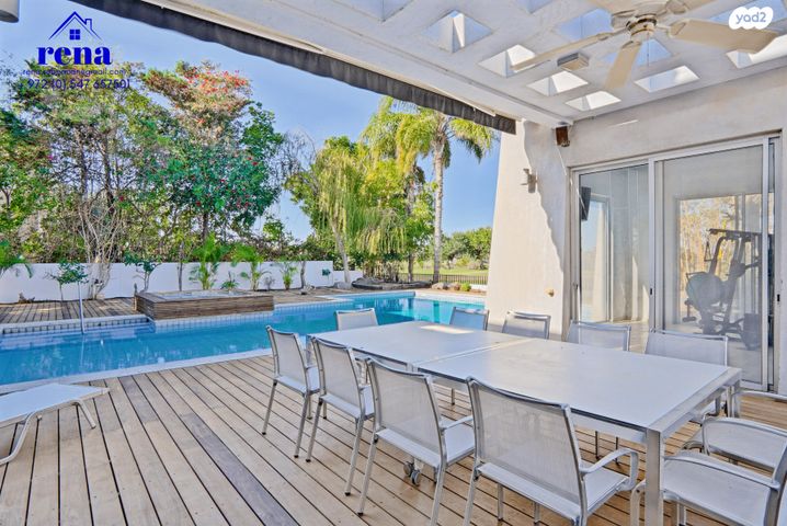 בית פרטי/ קוטג', אבני חן, קיסריה