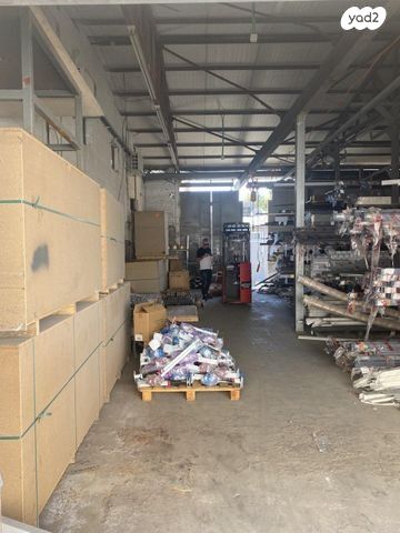 מבני תעשיה, עין ורד, עין ורד