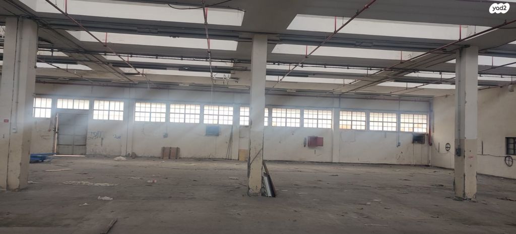 מבני תעשיה, עין ורד, עין ורד