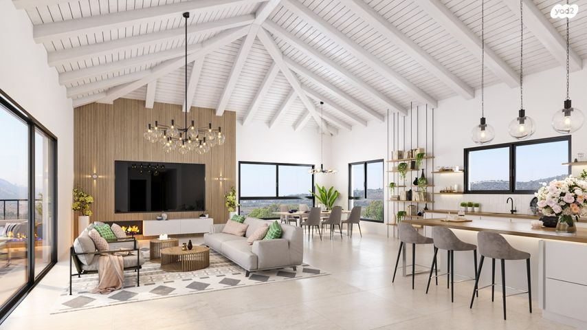 בצל האורנים