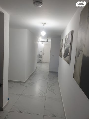 דירה, חרוזים, רמת גן