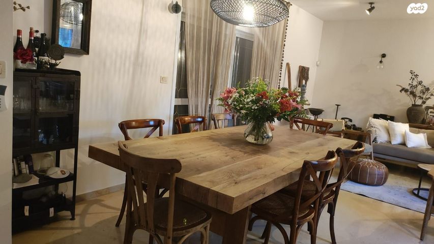 בית פרטי/ קוטג', לוחמי הגטאות, מרכז מזרחי, נס ציונה