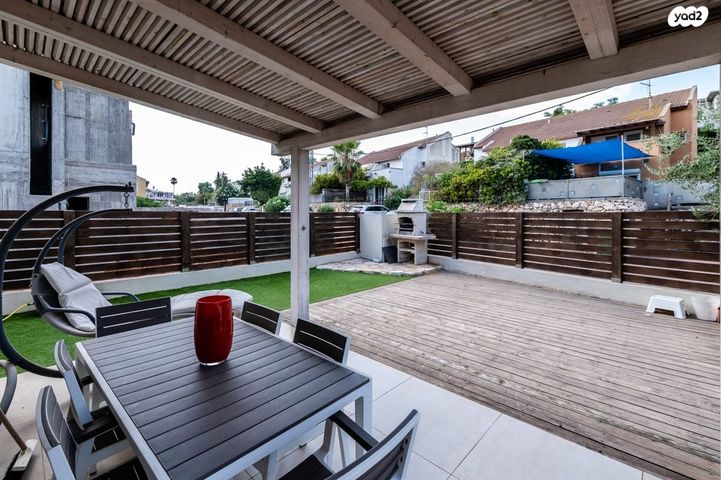 בית פרטי/ קוטג', הקורל, בנימינה גבעת עדה