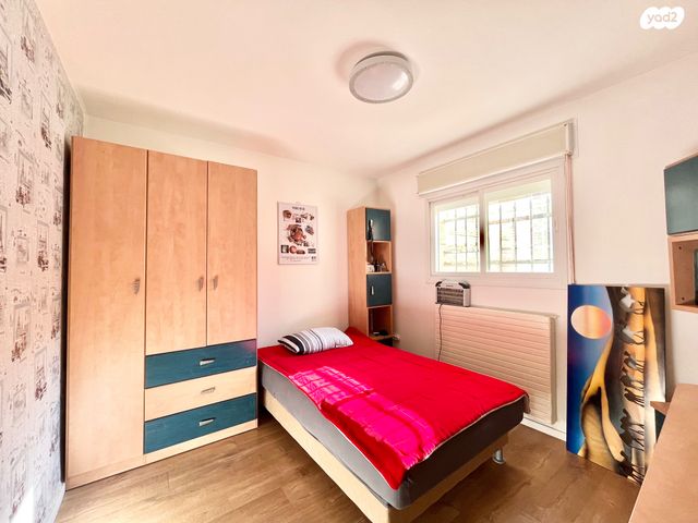 דו משפחתי, פסגת זאב, ירושלים