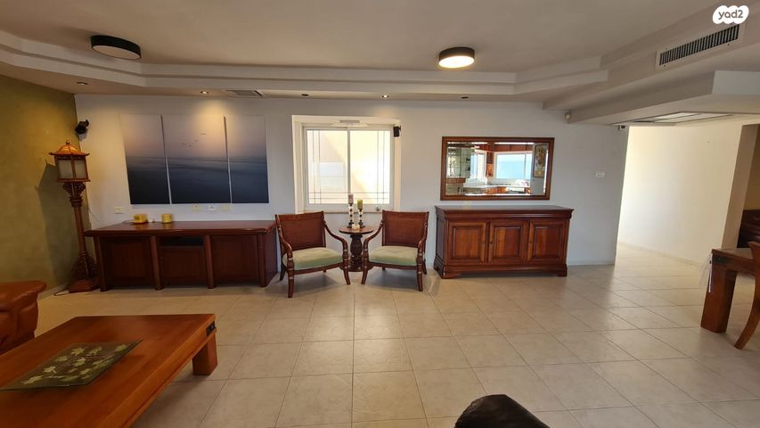 גג/ פנטהאוז, אוסישקין, אחוזת כנרת, טבריה