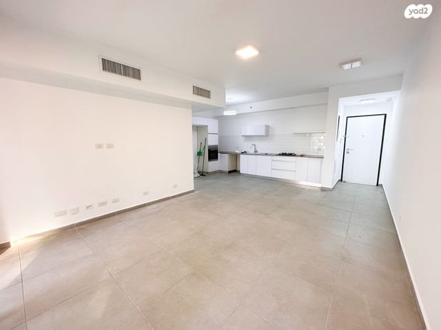 דירה, אריאל שרון, סיטי, גבעתיים