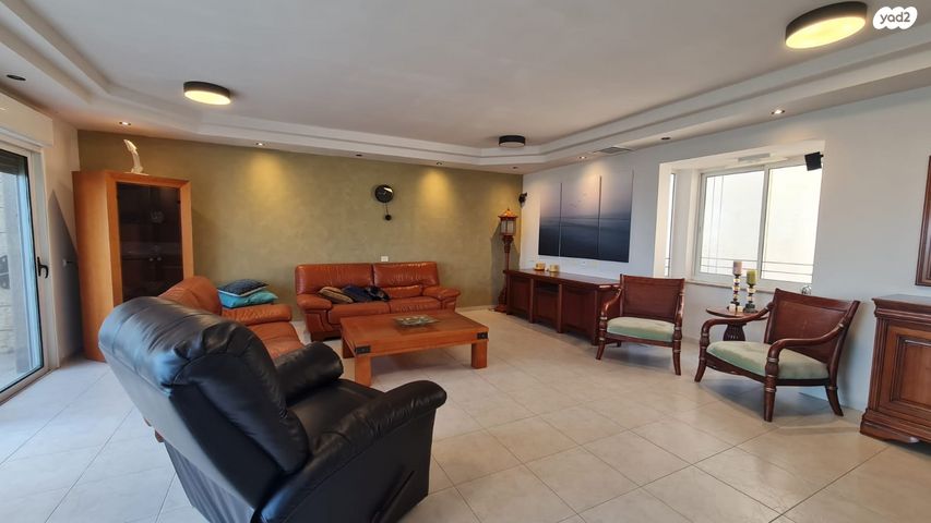 גג/ פנטהאוז, אוסישקין, אחוזת כנרת, טבריה