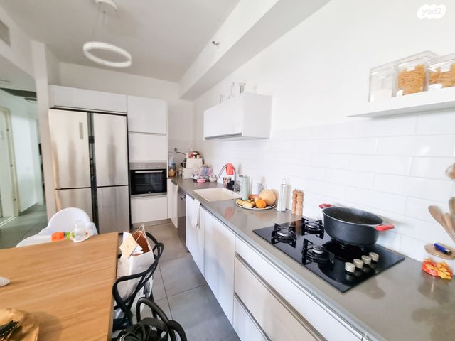 דירה, אריאל שרון, סיטי, גבעתיים