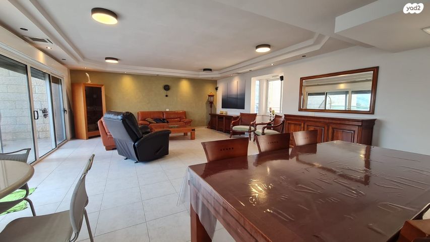 גג/ פנטהאוז, אוסישקין, אחוזת כנרת, טבריה