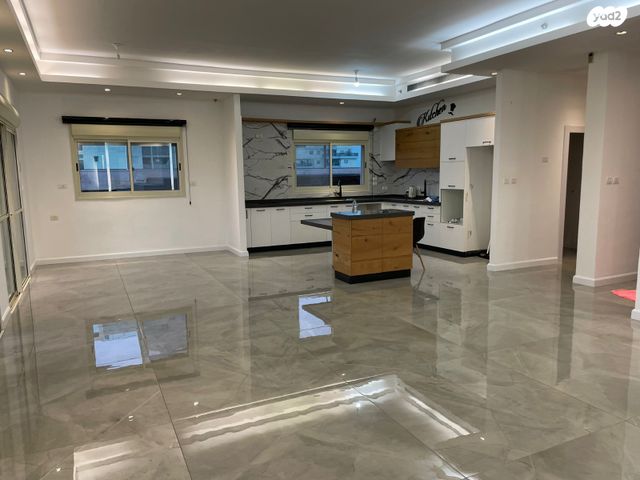 גג/ פנטהאוז, אגס, רובע ט"ז, אשדוד