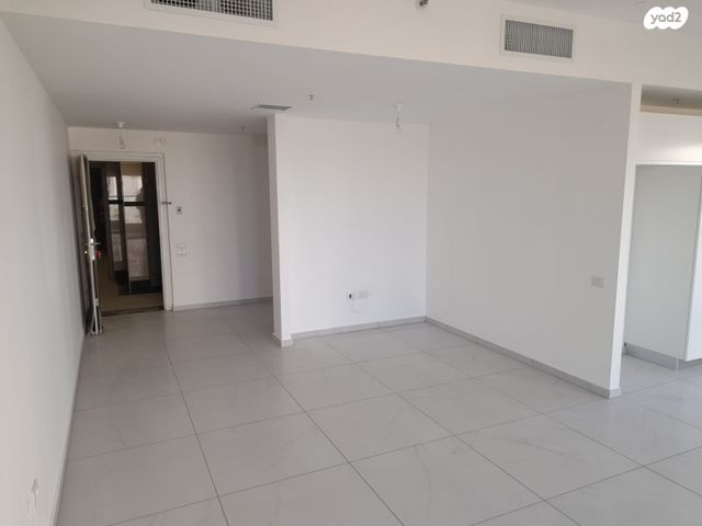 דירה, אמנון ליפקין שחק 1, נוף הטיילת, נתניה