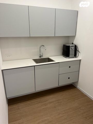 משרדים, הרצליה