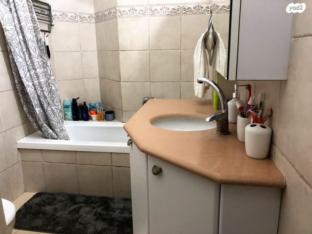 דירה, מגיני הגליל, רחובות