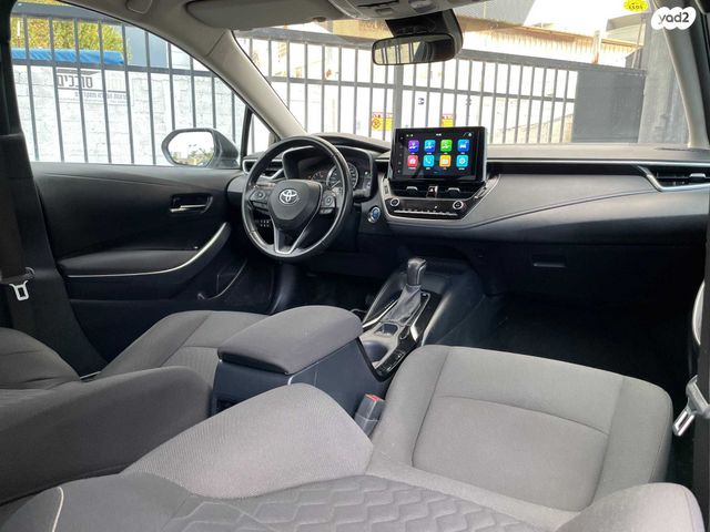 טויוטה קורולה