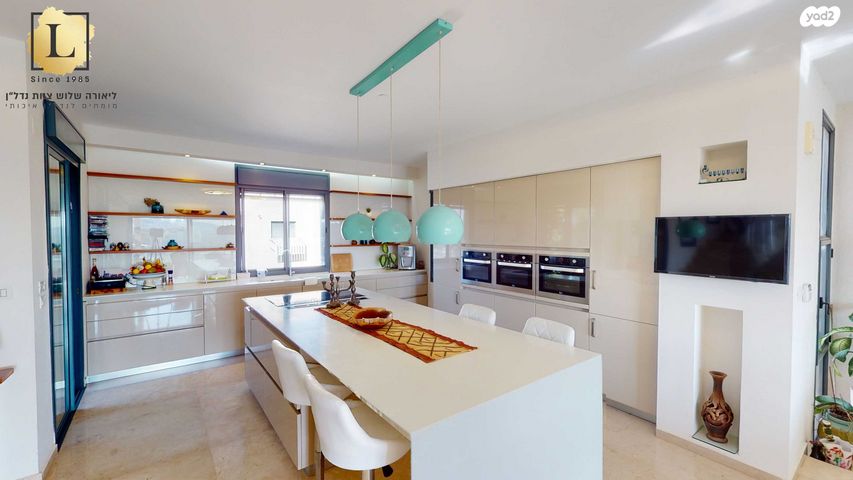 גג/ פנטהאוז, נחשון, שמבור, חיפה