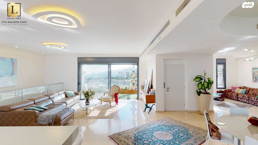 גג/ פנטהאוז, נחשון, שמבור, חיפה