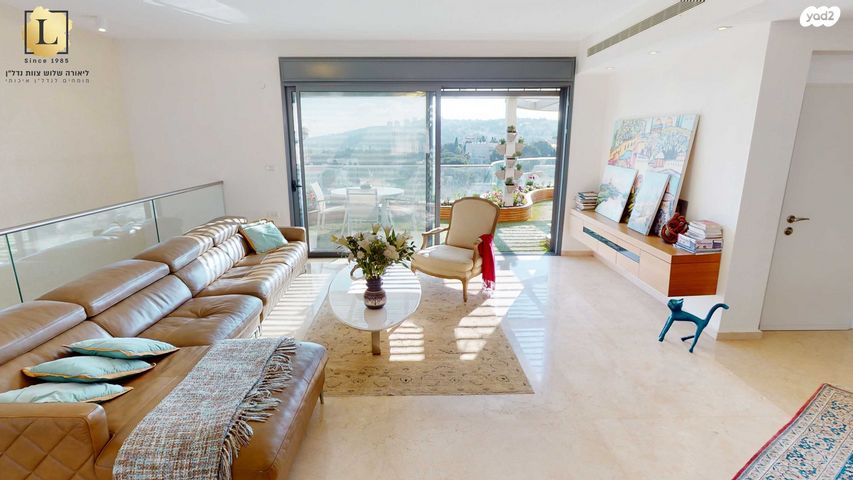 גג/ פנטהאוז, נחשון, שמבור, חיפה