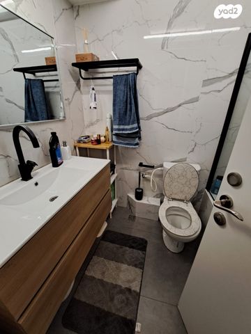 דירה, אלכסנדר סשה ארגוב 5, המשתלה, תל אביב יפו