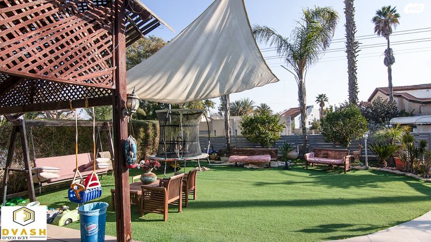 בית פרטי/ קוטג', לבנה, עומר