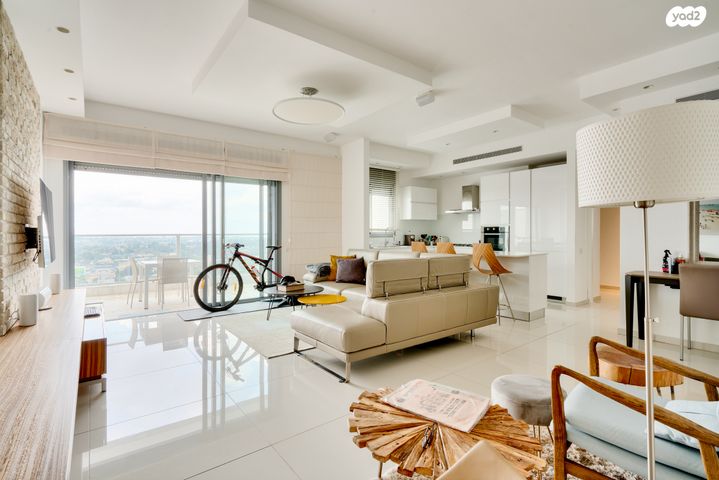 דירה, ישורון, רמתיים, הוד השרון