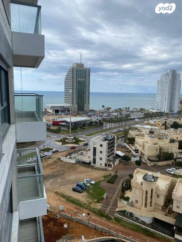 דירה, אמנון ליפקין שחק, נתניה