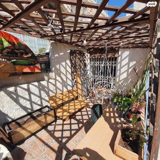 דירה, נחלאות, שערי חסד, ירושלים