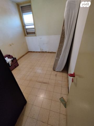 דירה, שדרות ששת הימים 7, נווה אליעזר וכפר שלם מזרח, תל אביב יפו