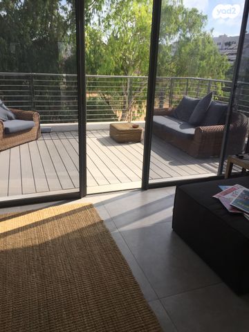 גג/ פנטהאוז, קהילת ורשה, הדר יוסף, תל אביב יפו