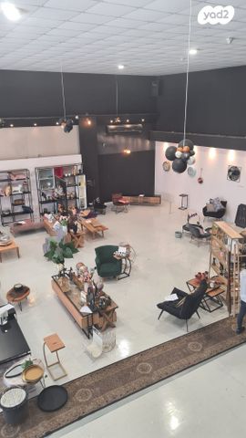 חנויות/ שטח מסחרי, בן ציון גליס, פתח תקווה