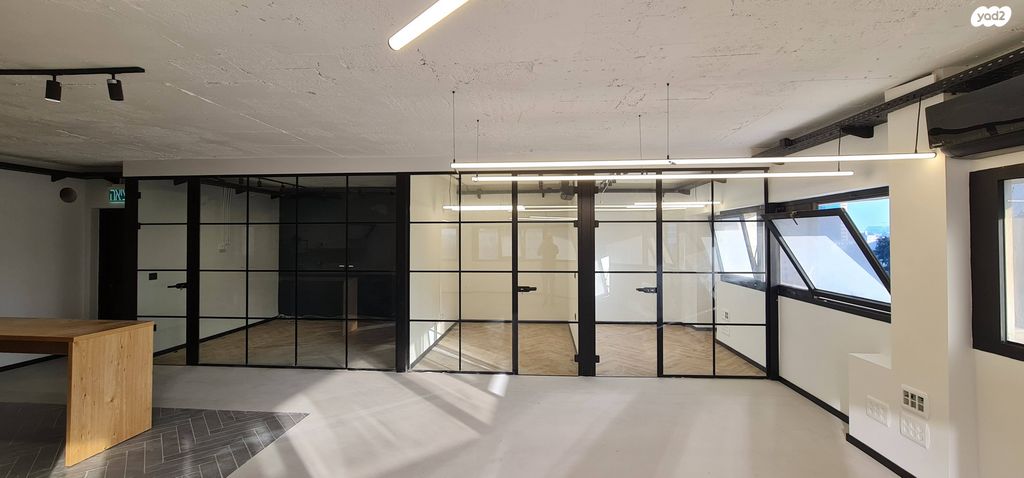 משרדים, ישראל ב"ק, מונטיפיורי, הרכבת, תל אביב יפו