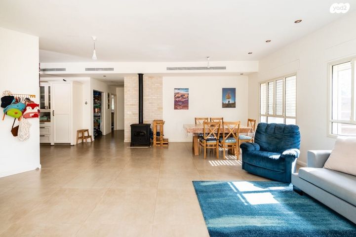 בית פרטי/ קוטג', הקורל, בנימינה גבעת עדה