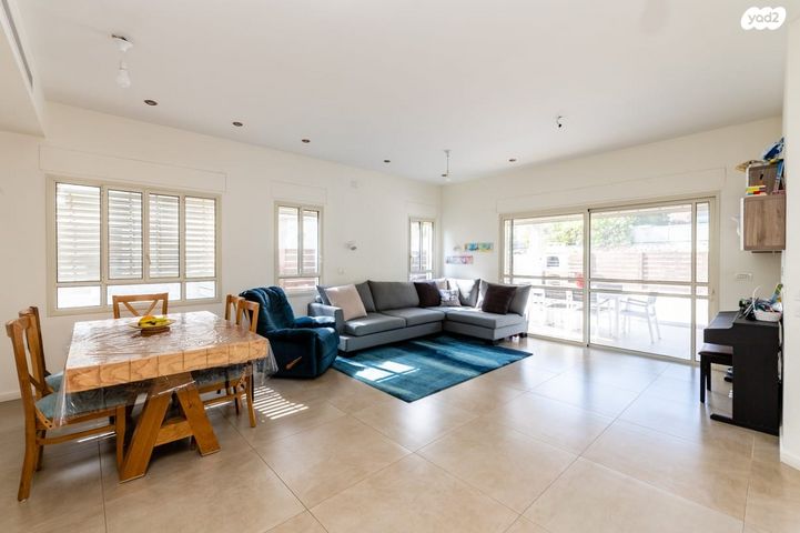 בית פרטי/ קוטג', הקורל, בנימינה גבעת עדה