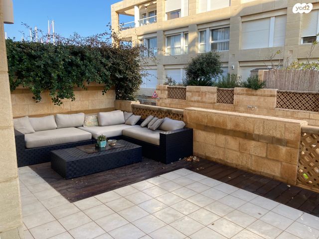 דירת גן, מרינה, הרצליה