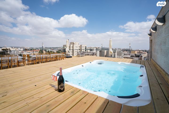 גג/ פנטהאוז, מרכז העיר, ירושלים